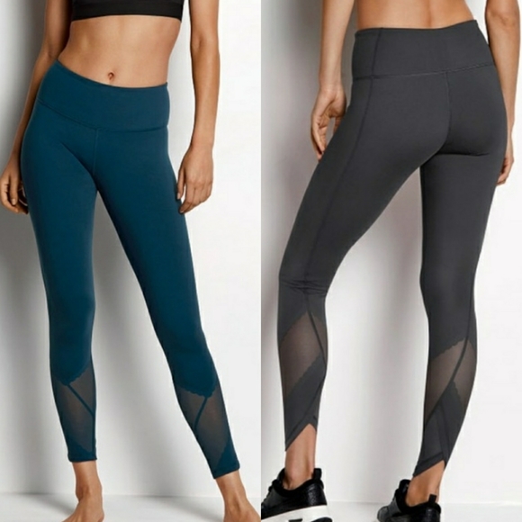 Victoria's Secret Pants - Victoria's Secret Knockout Tight Leggings Small